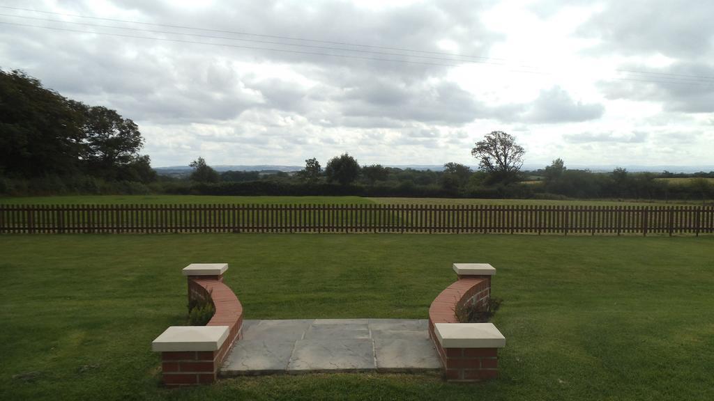 Bed and Breakfast The Oaks Witheridge Exterior foto